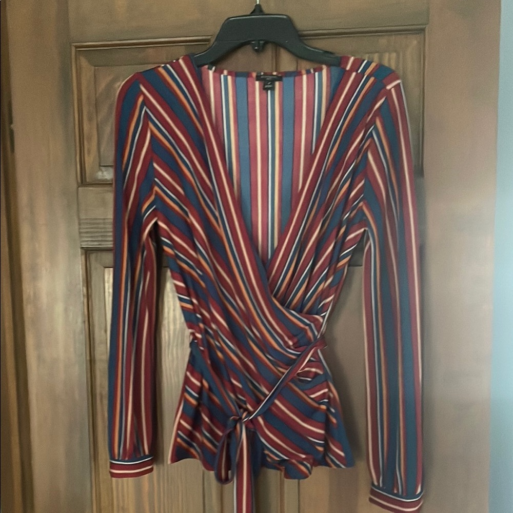 Ann Taylor Fitted Wrap Blouse Burgundy Blue &Gold long sleeve